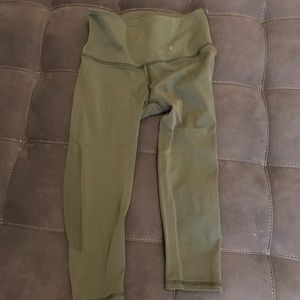 Green Lululemon leggings